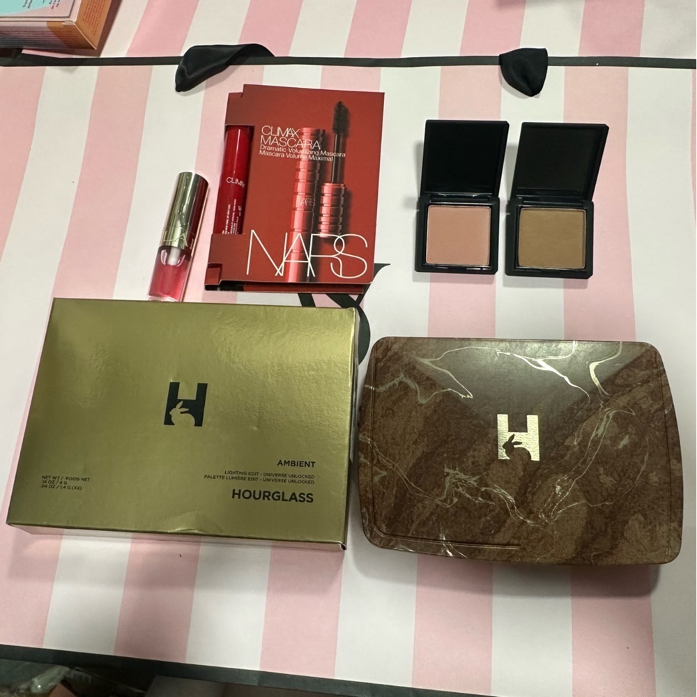 Hourglass Ambient Palette